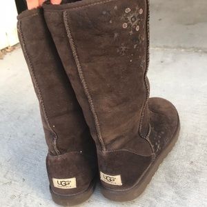 Brown Classic Uggs